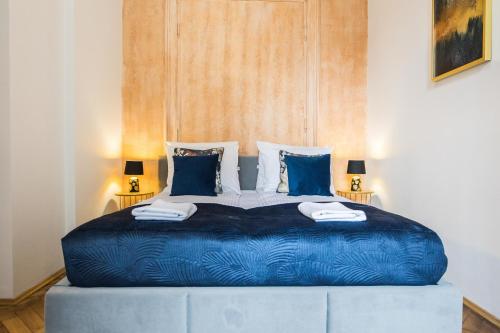 CracWoW K8 No.1 Apartment