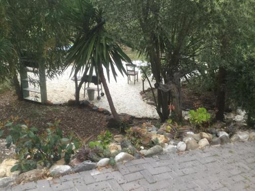 Kert, Finca el Rio, The Studio self catering with pool and hydrotherapy jacuzzi set in beautiful gardens, in Guaro