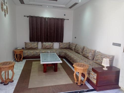 Appartement luxueux a louer a Taounate in Kasba Beni Sitter