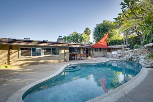 Inviting Vista Home with Pool 10 Mi to Oceanside!