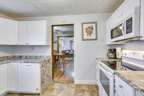 3 Mi to Golf - Beatrice Vacation Home! in Beatrice