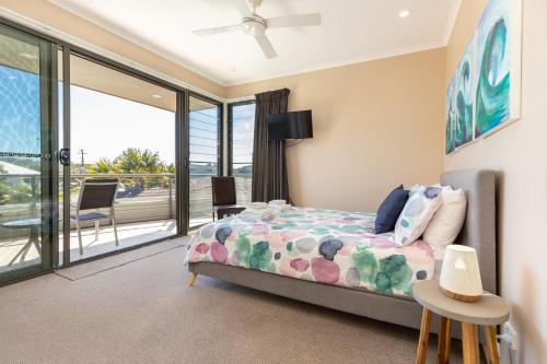 Boom 1 in Boomerang Beach