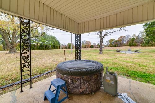 1-Acre Countryside Home in Gleason: Pets Welcome! in Dresden (TN)