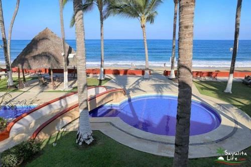 Casa Palmar Condo - Newly Remodeled, Ocean Front in Sayulita, Mexico