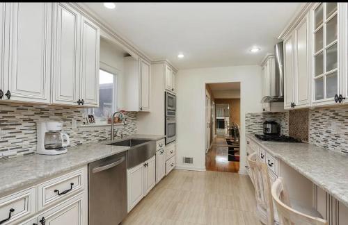 Sweet home in Newark, USA