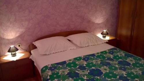 One-Bedroom Apartment with Terrace image 6