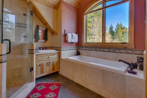 Tippy Canoe by Tahoe Getaways - 4BR West Shore w Private Hot Tub,, Sauna, EV & Walking Distance to Trailhead