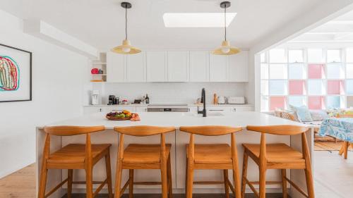 Instalaciones, Ocean Delight at Macmasters Beach in MacMasters Beach