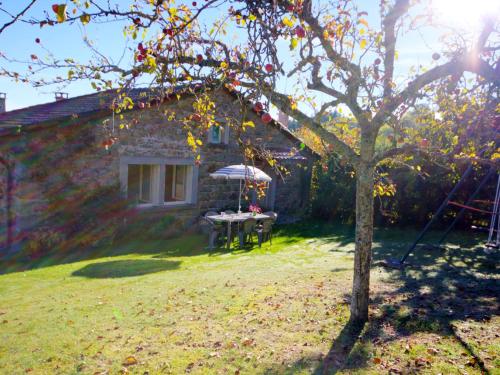 Gîte Saint-Didier-sur-Rochefort, 3 pièces, 4 personnes - FR-1-496-12