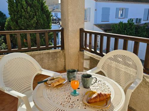 Appartement Saintes-Maries-de-la-Mer, 2 pièces, 3 personnes - FR-1-475-117