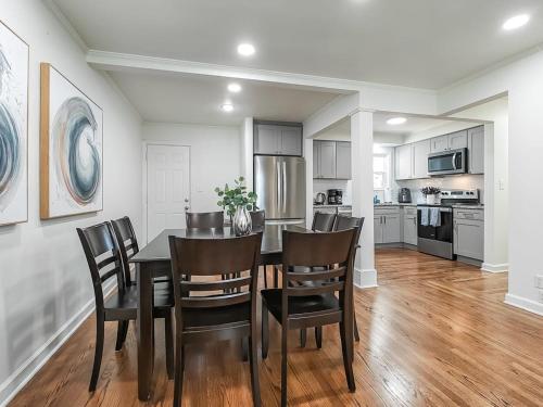 4 Bedroom Plaza Charmer Pet Friendly, Kansas City (foto 8)