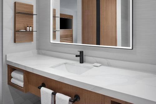 Delta Hotels by Marriott Toronto Markham Delta Hotels by Marriott Toronto Markham