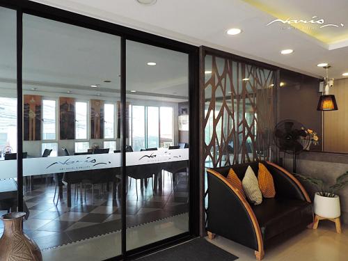 ردهة, فندق ناريس آرت (Naris Art Hotel) in فرا تامناك هيل