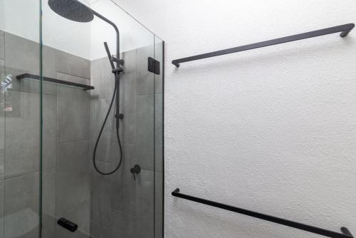 Apartment with Balcony image 10