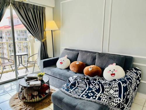 9 pax Homestay near Axiata Arena & Pavilion 2, Kuala Lumpur