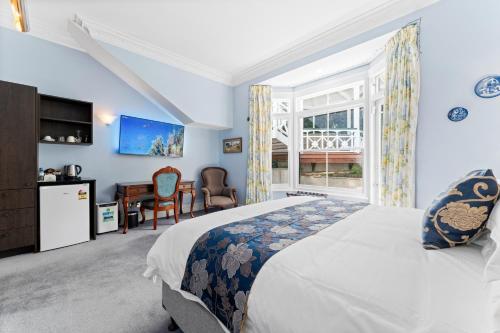 King Room with Garden View