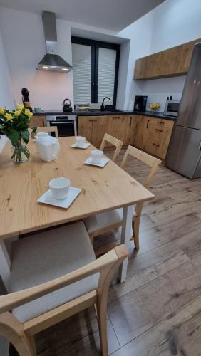 Konyha, Luksusowy Apartament, Duży Parking, 24h, 2 sypialnie, salon, kuchnia, pralnia, monitoring, 95mkw (Przestronny Luksusowy Apartament, Klimatyzacja, Duzy Parking, Zameldowanie 24h, 2 sypialnie, salon, ) in Steklin