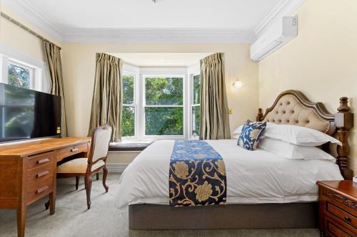 room detail thumbnail 1