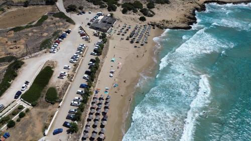 Royal Beach Hotel - image 12