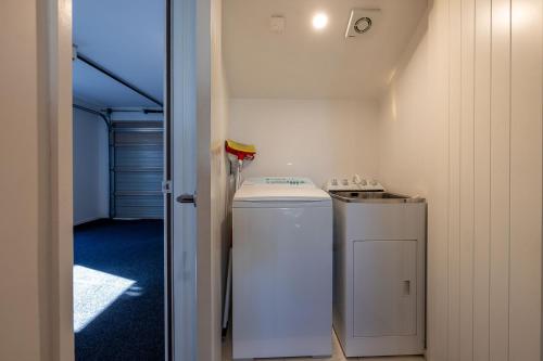 Apartment with Garden View image 8