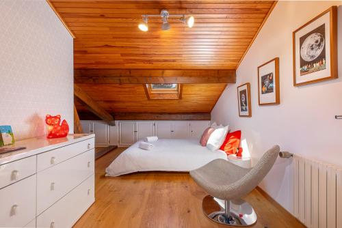 Onlymyflats - Into the Woods, Thollon (photo 8)