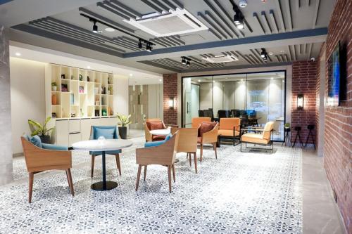 Golden Tulip Lucknow photo 4