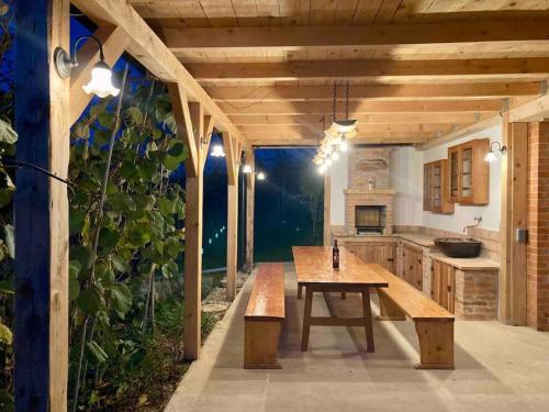 Papa Franks House Papa Franks House