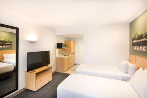 Mercure Melbourne Southbank image 12