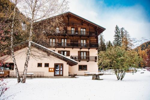 Alpine Forest Hotel Champoluc