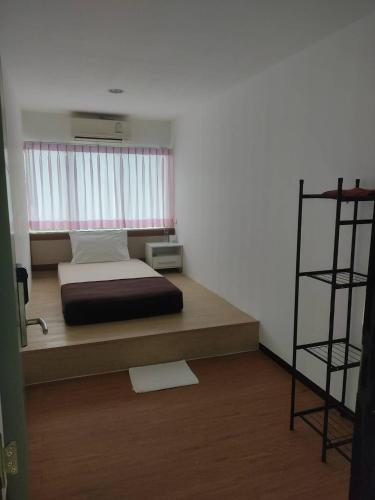 BKK TEAK Room Type - Single Room