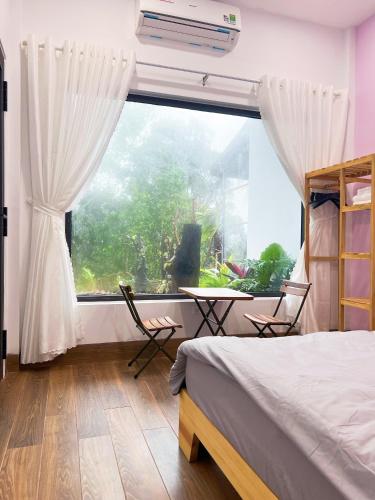 1 queen bed
