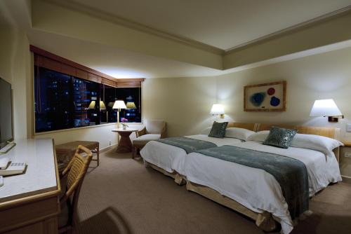 Club Twin Room with Lounge Access - Non-Smoking image 1