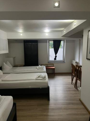 GZ Hostel Bonn - image 10