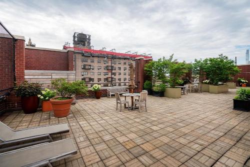 Beautiful 1 BR Apartment in Columbus Avenue