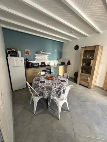 CHEZ COCO ET HERVE rez-de-chaussée - Apartment - Sigean