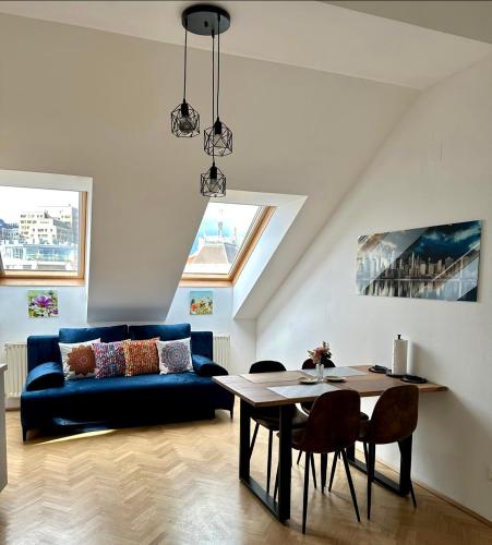 Klimatisiertes Dachgeschoss City Apartment in Zentrum Wiens, Vídeň