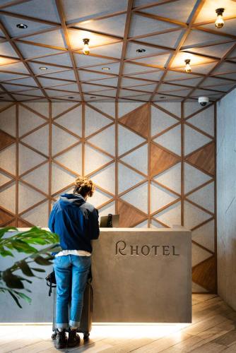 R Hotel Namba South