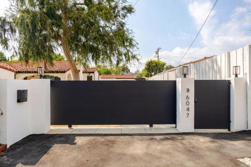Elegant Guest unit Universal sleeps 6 hot tub, Los Angeles (foto 10)