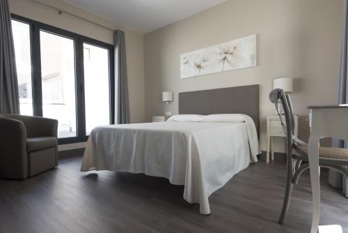 Hostal Emeritae - image 14