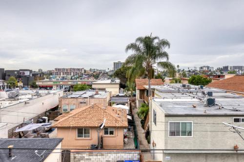 North Park 1br w rooftop wd nr bars shops SAN-33 in San Diego, USA