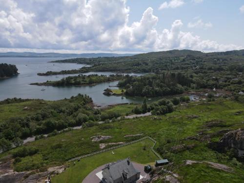 Monterno, Luxury Accommodation Glengarriff, County Cork - Sleeps 8