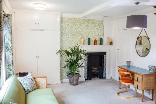 The Orangery Restaurant & Rooms - image 3