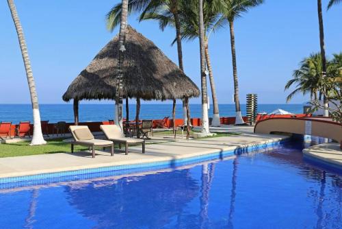 Entire Tocayo Steps to Beach and Surf 4BD Condo with Master Suite in Sayulita, Mexico