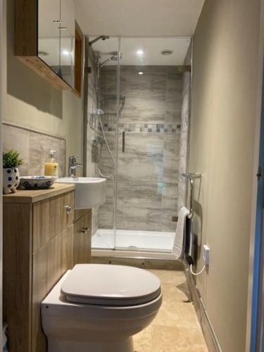 ‘The Den’ Self contained one bedroom annexe. in Nether Wallop
