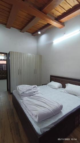 Nature's Lap Homestay - 2BHK Apartment