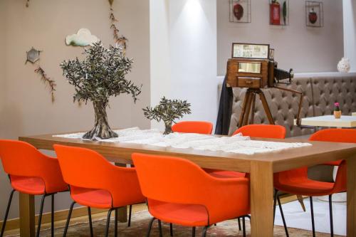 Sweet Home Hotel - main image