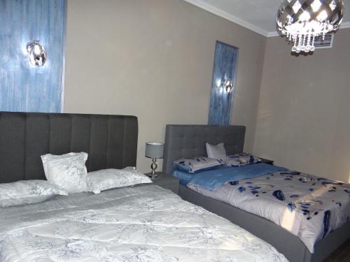 Huge Entire apartment for Couples ,families & Groups -up to 5 Guests- with free pool, steam & Sauna ,JVC,Dubai, Dubaï (photo 5)