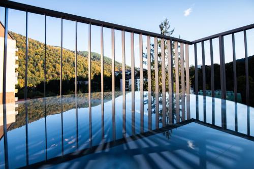 Large Studio - Balcony - Spa and Gym in Building - Free Parking, Sinaia (foto 2)