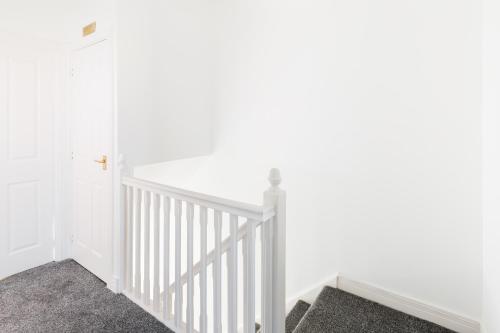 Anchor House - main image