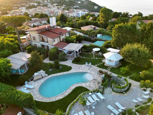 Resort Ravenna - La Villa in SantʼAgata sui Due Golfi